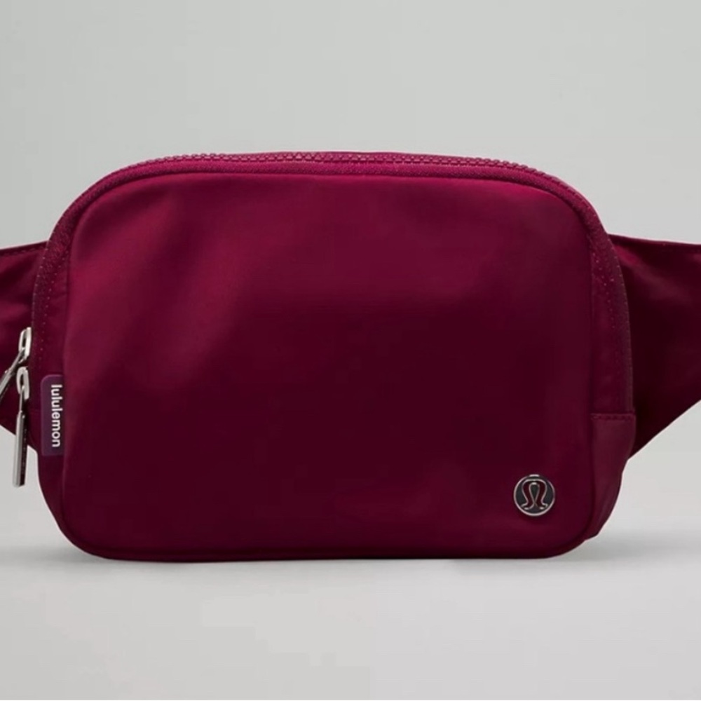 Lululemon Everywhere Belt Bag Large 2L - Deep Luxe